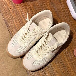 Women's Cream Sneakers